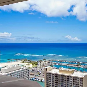 2* Hotel Marina Tower Waikiki